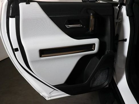 Used 2025 GMC Hummer EV 2X w/ LPO, Illumination Package AWD/4WD image 29