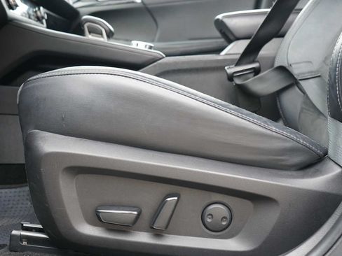 Used 2023 Mitsubishi Outlander SE FWD image 19