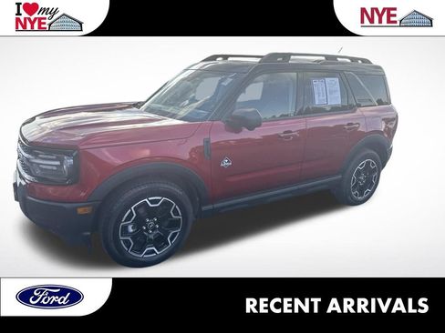 Used 2025 Ford Bronco Sport Outer Banks w/ Outer Banks Tech Package+ AWD/4WD image 1