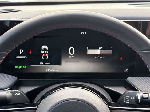 Certified 2025 Nissan Kicks SR FWD image 26