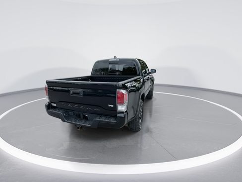 Used 2023 Toyota Tacoma TRD Off-Road w/ Technology Package AWD/4WD image 18