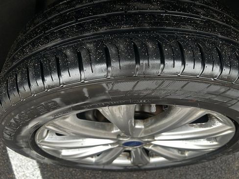 Used 2018 Ford Escape Titanium w/ Ford Safe & Smart Package image 5