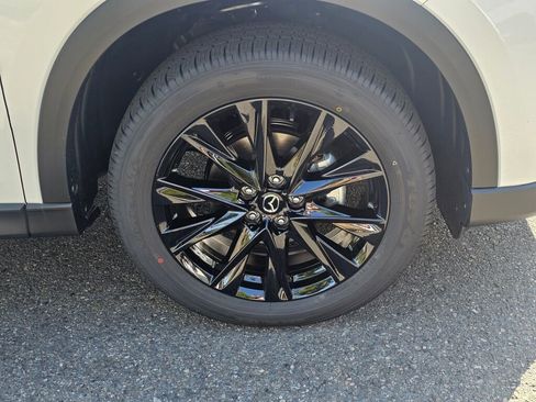 New 2025 MAZDA CX-5 Carbon Edition image 32