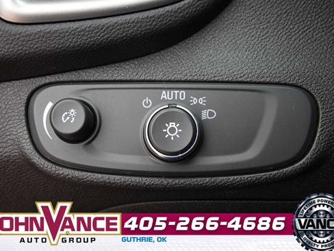 Used 2018 Chevrolet Trax LS FWD image 30