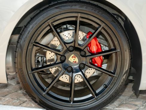 Used 2025 Porsche 718 Cayman GTS RWD image 32
