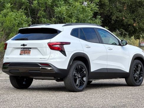 New 2026 Chevrolet Trax ACTIV w/ Sunroof Package image 4