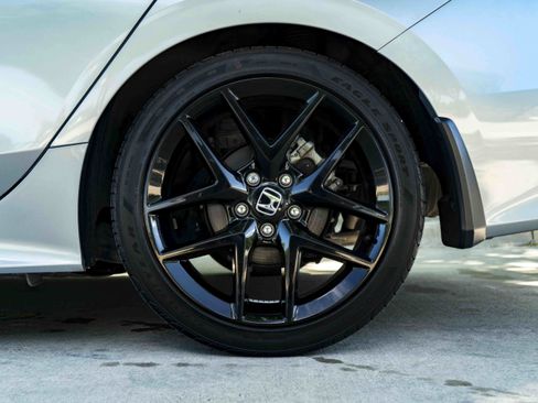 Certified 2025 Honda Civic Sport image 15
