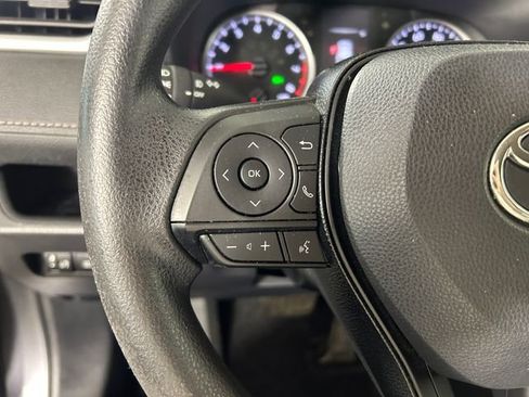 Used 2021 Toyota RAV4 XLE image 16