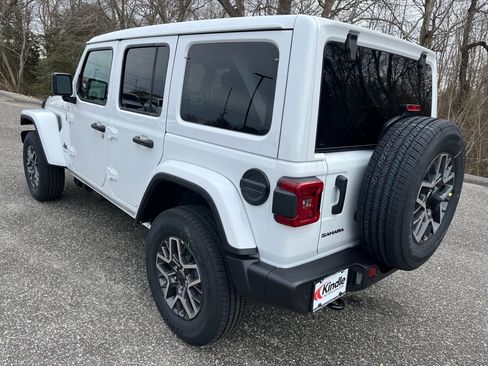 New 2026 Jeep Wrangler Sahara w/ Safety Group image 27