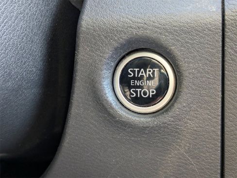 Used 2023 Nissan Frontier SV w/ Midnight Edition Package image 31