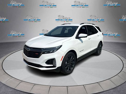 Used 2022 Chevrolet Equinox RS w/ Infotainment Package image 7