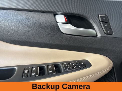 Used 2023 Hyundai Santa Fe Limited AWD/4WD image 10