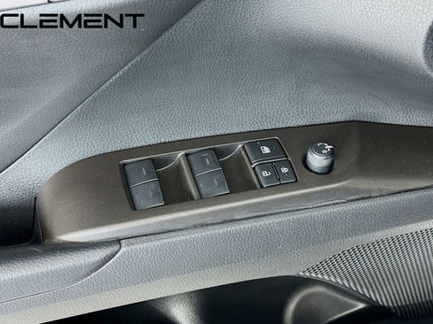 Used 2023 Toyota Camry SE FWD image 25