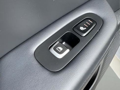 Used 2021 Kia Stinger GT2 image 24