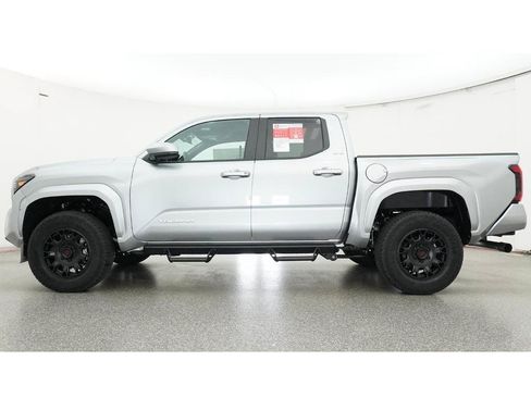 New 2026 Toyota Tacoma SR5 AWD/4WD image 19