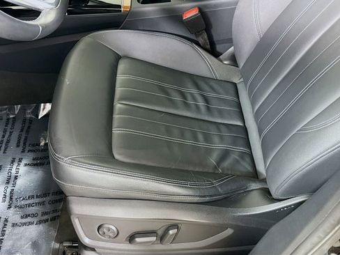 Certified 2023 Audi Q5 2.0T Premium w/ Convenience Package image 12