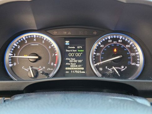 Used 2018 Toyota Highlander XLE image 10