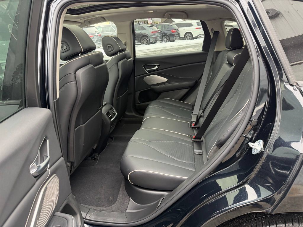 Used 2025 Acura RDX w/ Advance Package AWD/4WD image 12