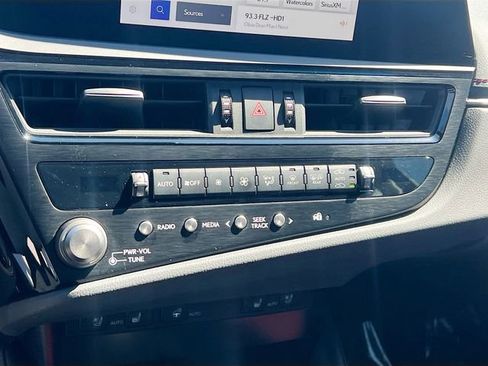 Used 2023 Lexus ES 350 F Sport image 22