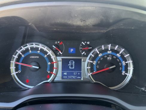 Used 2018 Toyota 4Runner SR5 image 20