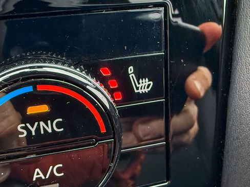 Certified 2022 Nissan Armada SL w/ Midnight Edition Package image 15