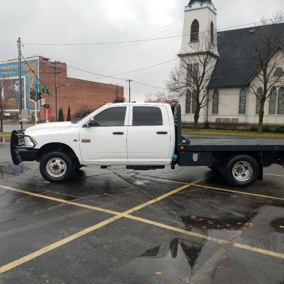 Used 2012 RAM 3500 ST w/ ST Decor Group AWD/4WD image 2