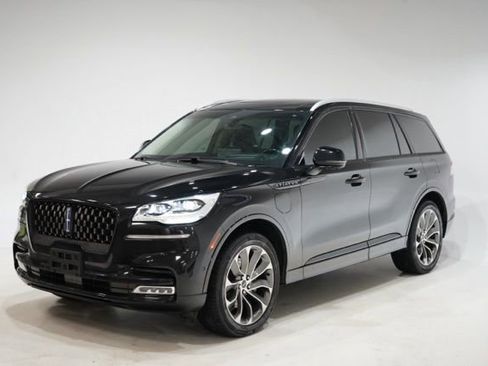 Used 2020 Lincoln Aviator Grand Touring w/ Equipment Group 302A image 3