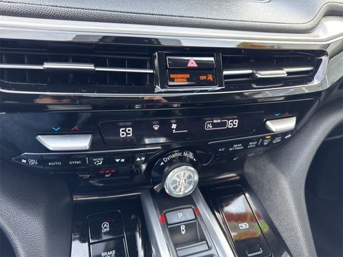 Used 2023 Acura MDX FWD image 14