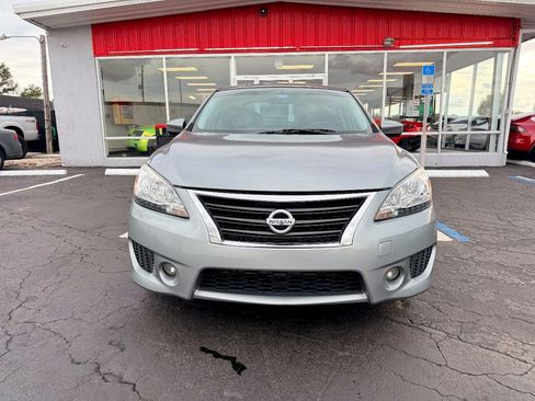 Used 2014 Nissan Sentra SR w/ SR Driver Package FWD image 2