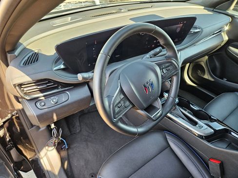 Used 2025 Buick Envista Sport Touring FWD image 15