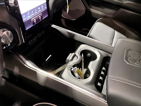 New 2026 RAM 1500 Laramie AWD/4WD image 8