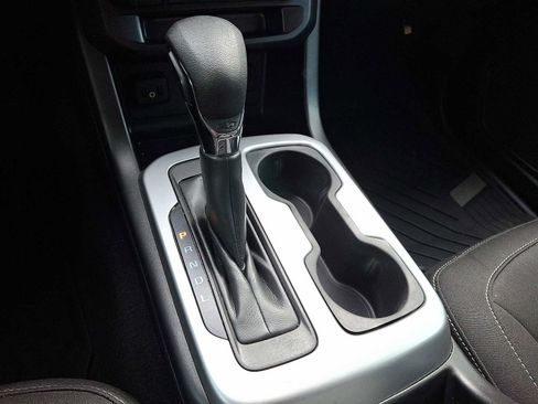 Used 2022 Chevrolet Colorado LT image 16