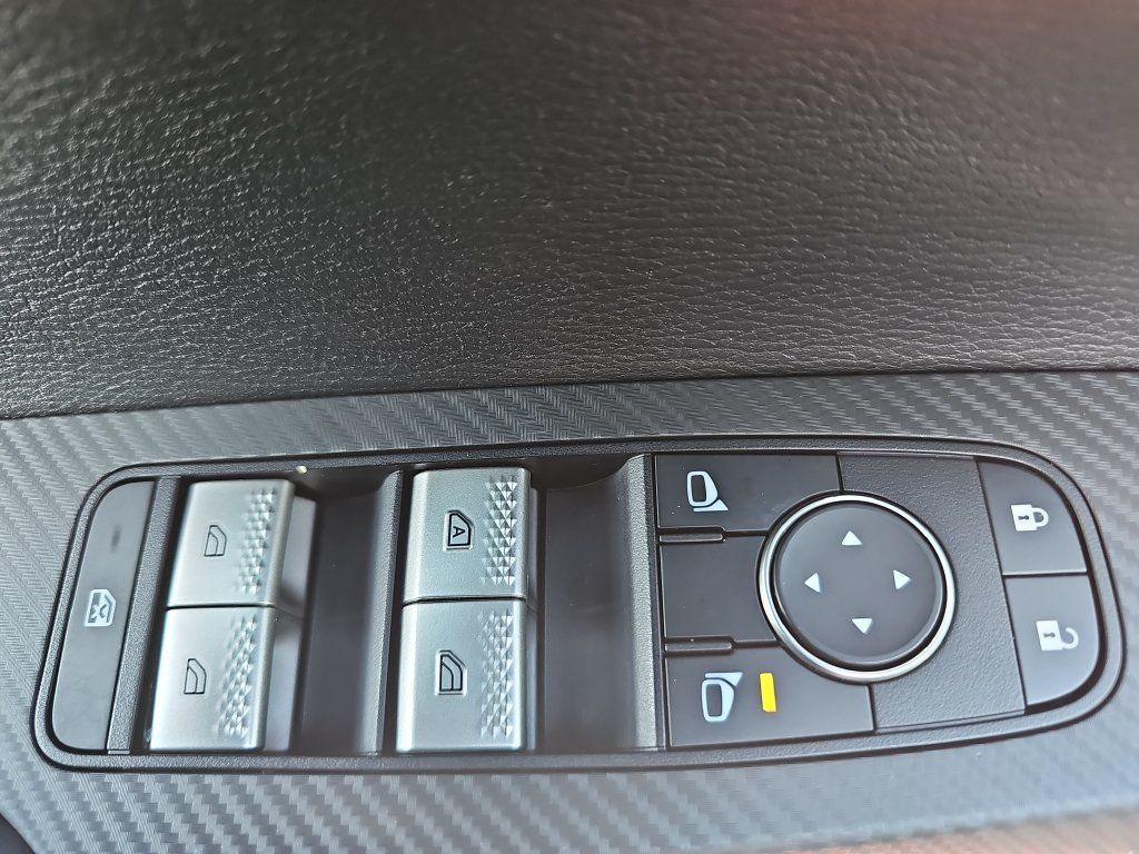 Used 2022 Mitsubishi Outlander SE AWD/4WD image 28