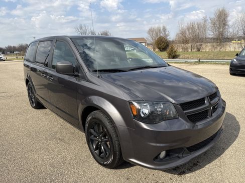 Used 2020 Dodge Grand Caravan GT image 1