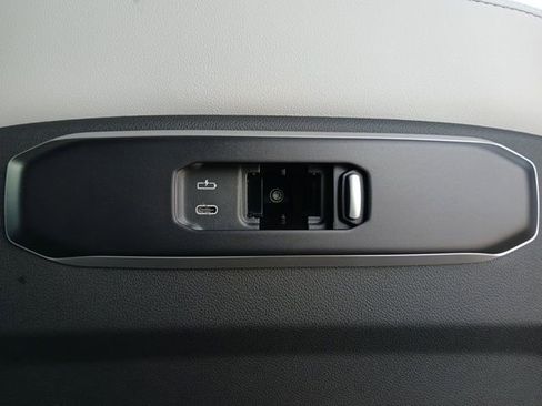 New 2026 BMW X5 sDrive40i RWD image 15