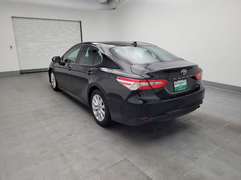 Used 2020 Toyota Camry LE image 5