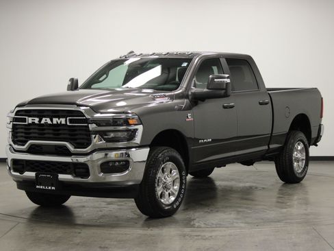 New 2026 RAM 2500 Big Horn AWD/4WD image 4