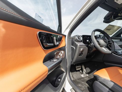 New 2026 Mercedes-Benz GLC 300 4MATIC image 13