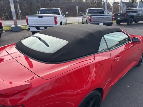 Used 2017 Chevrolet Camaro SS image 14