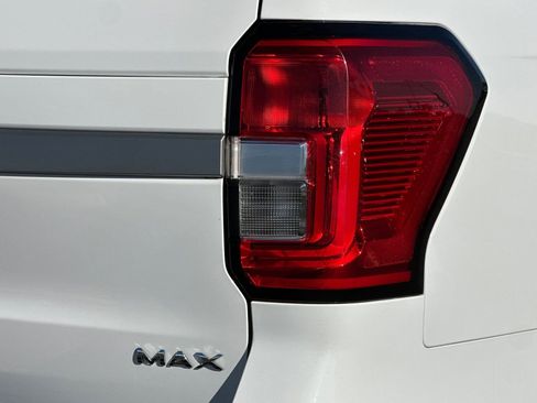 Used 2024 Ford Expedition Max XLT image 28