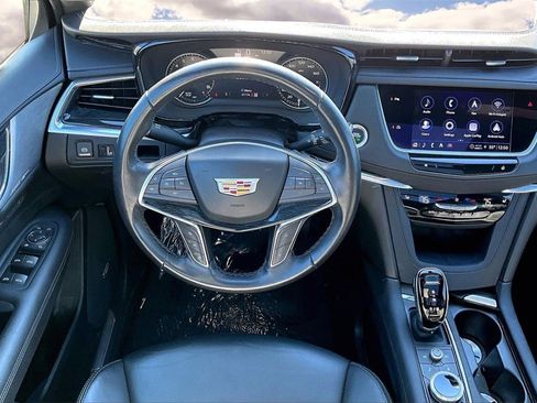 Certified 2023 Cadillac XT5 Premium Luxury w/ LPO, Floor Liner Package image 8