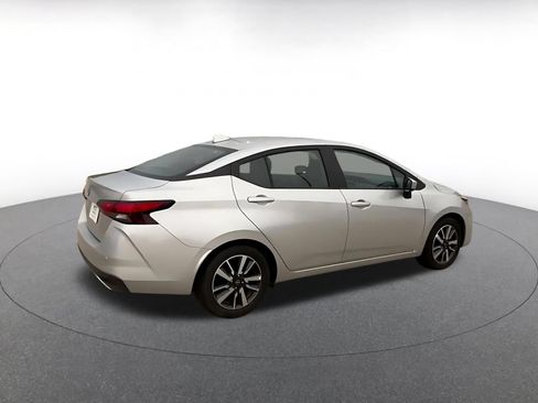 Used 2025 Nissan Versa SV FWD image 15