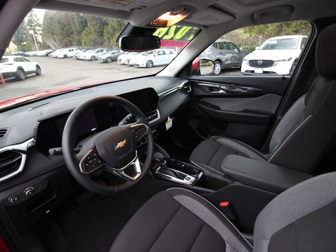 Used 2026 Chevrolet TrailBlazer LT w/ Convenience Package AWD/4WD image 11