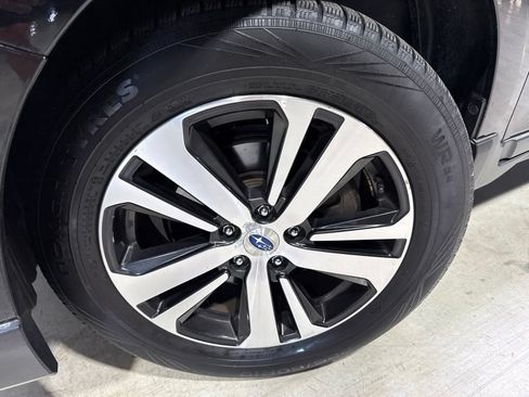 Used 2018 Subaru Outback 2.5i Limited w/ Popular Package #2 AWD/4WD image 2