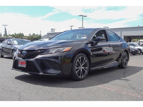 Used 2018 Toyota Camry SE w/ Audio Package FWD image 7