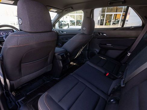 Used 2024 Honda Prologue EX image 25