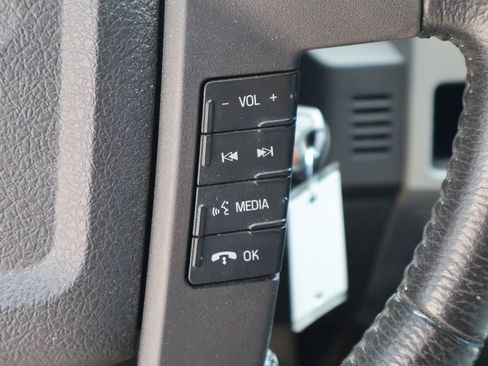 Used 2012 Ford F150 XLT w/ XLT Chrome Pkg RWD image 13