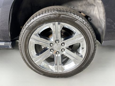 Used 2020 GMC Yukon Denali w/ Denali Ultimate Package image 36