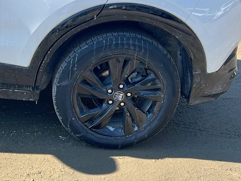 Used 2024 Buick Encore GX Sport Touring image 12