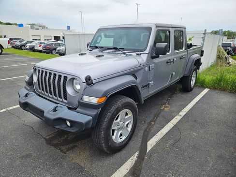 Used 2020 Jeep Gladiator Sport w/ Quick Order Package 24S AWD/4WD image 1